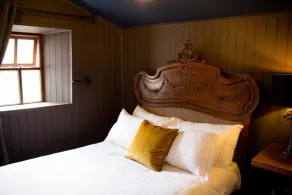Storytellers Cottage - Sea Views - Image 4