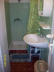 Charmant logement avec entrée et jardin strictement indépendant à 2KM des plages - Image 2