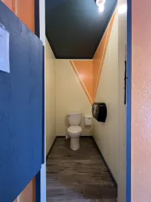 Cheerful cabin with free parking cabin 0 - Image 2