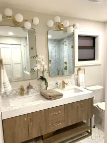 ⭐️WATERFRONT⭐️WALK TO BEACH COLOR POOL🏊🏻♀️BAY VIEWS ☀️DOCK w / GULF ACCESS - Image 2