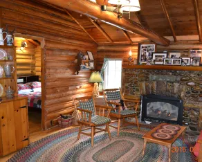 LAKE CABIN - tidløs skønhed Beliggende 15 'fødder væk fra vandet på 150' halvøen - Image 2