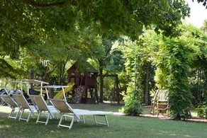 Quinta refinada perto de Veneza, com grande parque e estacionamento. - Image 3