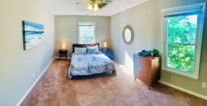 ⁂Your Cozy Home-Minutes to Base, 15min to Downtown ⁂ - Image 4
