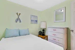3 Schlafzimmer - Waterfront Location On St. Lawrence River - Image 3