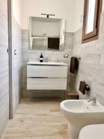 [Just steps from the beach]Cozy new home with veranda and garden in San Giovanni - Image 4