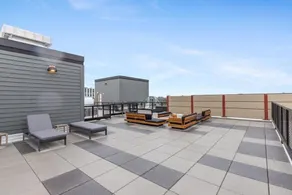 Spacious Luxury Apartment with Waterfront Views - The Leonard Building - Image 4