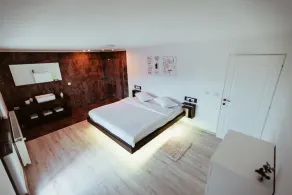 Prive nest  king size beds Transilvania Colibita - Image 2