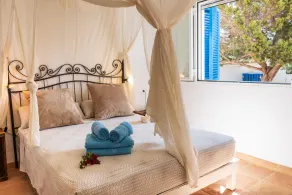 Fantastisk smukt hus med udsigt over Ibiza - Image 3