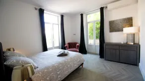 SUPERBE MAISON 6 ch, 4 sdb, terrasses et billard - Image 4