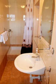 Juričev Ap 2, 100 to the beach, sleeps 2+1, 1st floor, free WiFi, balcony - Image 2
