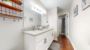 Stay pet friendly big backyard. Plenty of room for everyone!! - Image 5