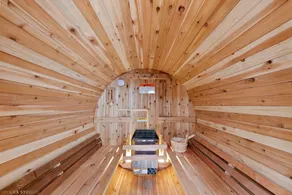 Sleeps 12 w/Hot-Tub & Sauna Right on the gold course!! - Image 3