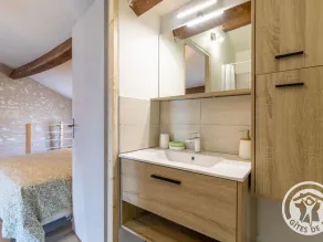 Encantadora casa de piedra en pueblo vinícola, cerca de Saumur, con terraza privada y todas las comodidades - Image 3