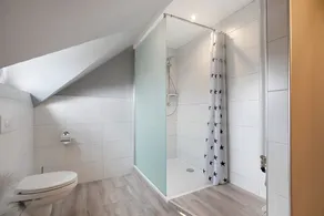 Appartamento Huus 39 – zona tranquilla in fondo a una strada, balcone e Wi-Fi - Image 3