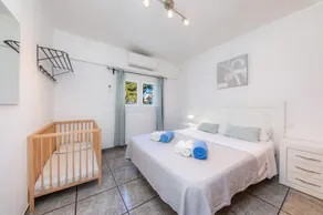 Holiday Home 'Costa den Blau' close to the Beach with Balcony, Terrace & Wi-Fi - Image 5
