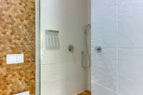 Amara Cottage - Joyau en bord de mer avec piscine chauffée pouvant accueillir jusqu'à cinq personnes - Image 3