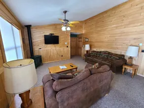Cabin 2 Family/Pet Friendly Resort Amenities Dock Fishing Beach - Image 5