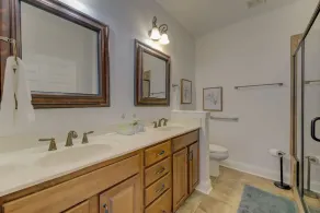 Waterfront at Bedford 5BR - Image 2