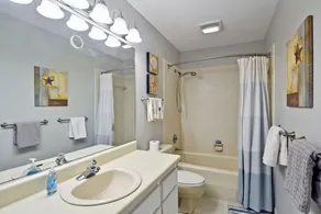 Beautiful 3 bed/ 2 bath Executive Style Home in Sea Palms - Image 4