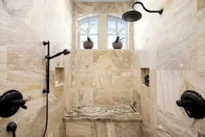 Seventh & Shore Stylish Seal Beach Home w/ Elevator, Fireplace + Bold Design - Image 3