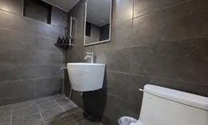 T hotel - Image 3