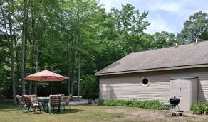 Möbliertes Gästehaus in der Nähe von Ann Arbor mit herrlichem Blick auf privaten Teich. - Image 5