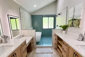 Firepit, Hot Tub, Games In & Out, Spacious - Image 5