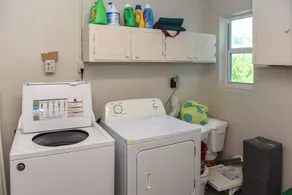 Familyfriendly house in quiet area PompanoBeach, heated saltwater pool - Image 3