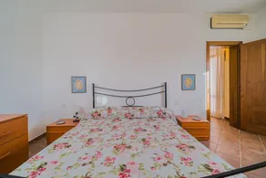 Fully detached Villa Doddy 6/9 beds near Barbarossa - Image 2