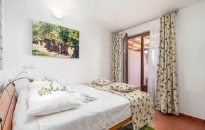Amazing Apartment In Mandre With Wifi - Image 5