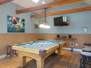 Gorgeous Huge 6-8BR Heart of Seattle—One Block from Lake - Image 3