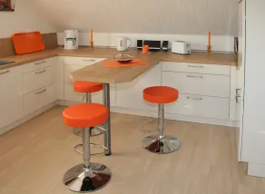 Moderno appartamento di nuova costruzione con ampia loggia e ampio bagno - Image 4