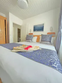 Moana by Lagoon Dream Fully equipped house with seafront pool - Image 2