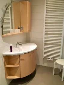 Apartamento mobiliado moderno no coração de Hessian Rhön - Image 2