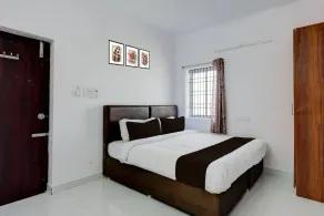 Deluxedap Service Apartment - Image 2