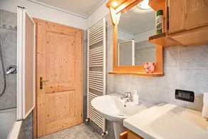 Holiday Apartment 'Le Coccinelle' with Mountain View, Terrace & Wi-Fi - Image 3