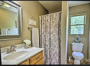 Entire cabin in Maggie Valley - Image 3
