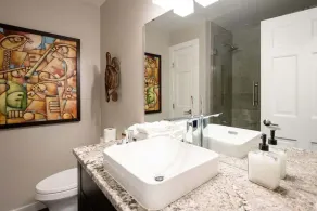 Starboard Quarters: 2 BR Modern Condo w / Amazing Views! (Duerme 6) - Image 4