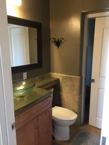 Blue Moon Hilltop Getaway: Hot tub/EV charger - Image 4