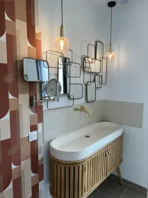 Cocooning village house in triplex villa - Image 4