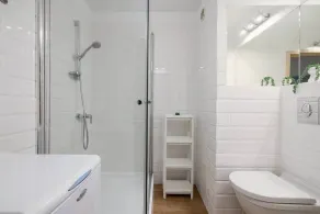 Stylish Apartment for 4 Persons | Smart TV | WIFI - Image 5