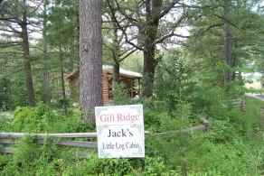 Jacks Log Cabin nära Meramec River i lugn trädbevuxen miljö med Hot Tub - Image 5