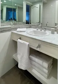 Park Apartments - Image 3