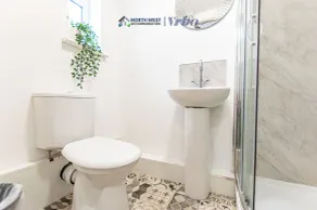 Contractor/Corporate Stays – Full Amenities, Near Liverpool and Warrington - Image 2