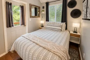 Das Tree Haus by NW Comfy Cabins - Image 5