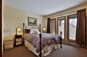 Bright, Family-Friendly Lake View House Close to Okemo, Killington, Pico,  Lakes - Image 5