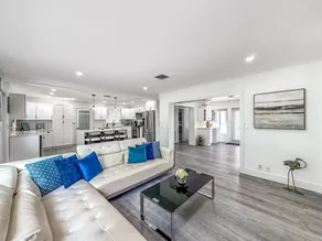 Heated Pool! Kayak & Waterfront +1 Mile To Beach! - Image 3