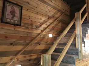 Outstanding Crandall Cabin minutes from Yellowstone, ready for your adventure! - Image 2