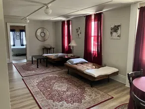 😊Cozy Downtown🍷FreeWine🍷10min to Portsmouth/UNH🚘 - Image 5