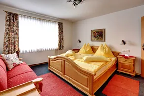 Ferienwohnung Nr. 03 \"Untersberg\" für 1-2 Pers., ca. 69 qm, Schlafzimmer, Wohnschlafraum, Küche, Terrasse - Image 5